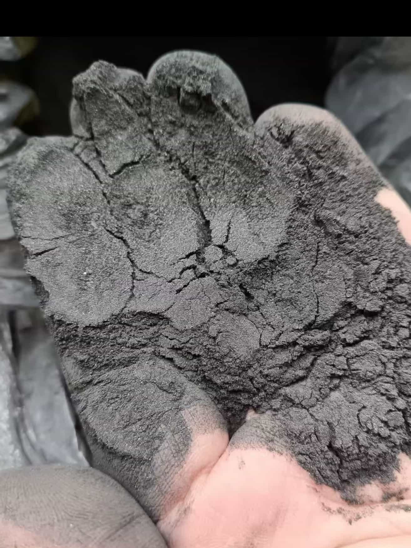  fumed silica in carbon black 